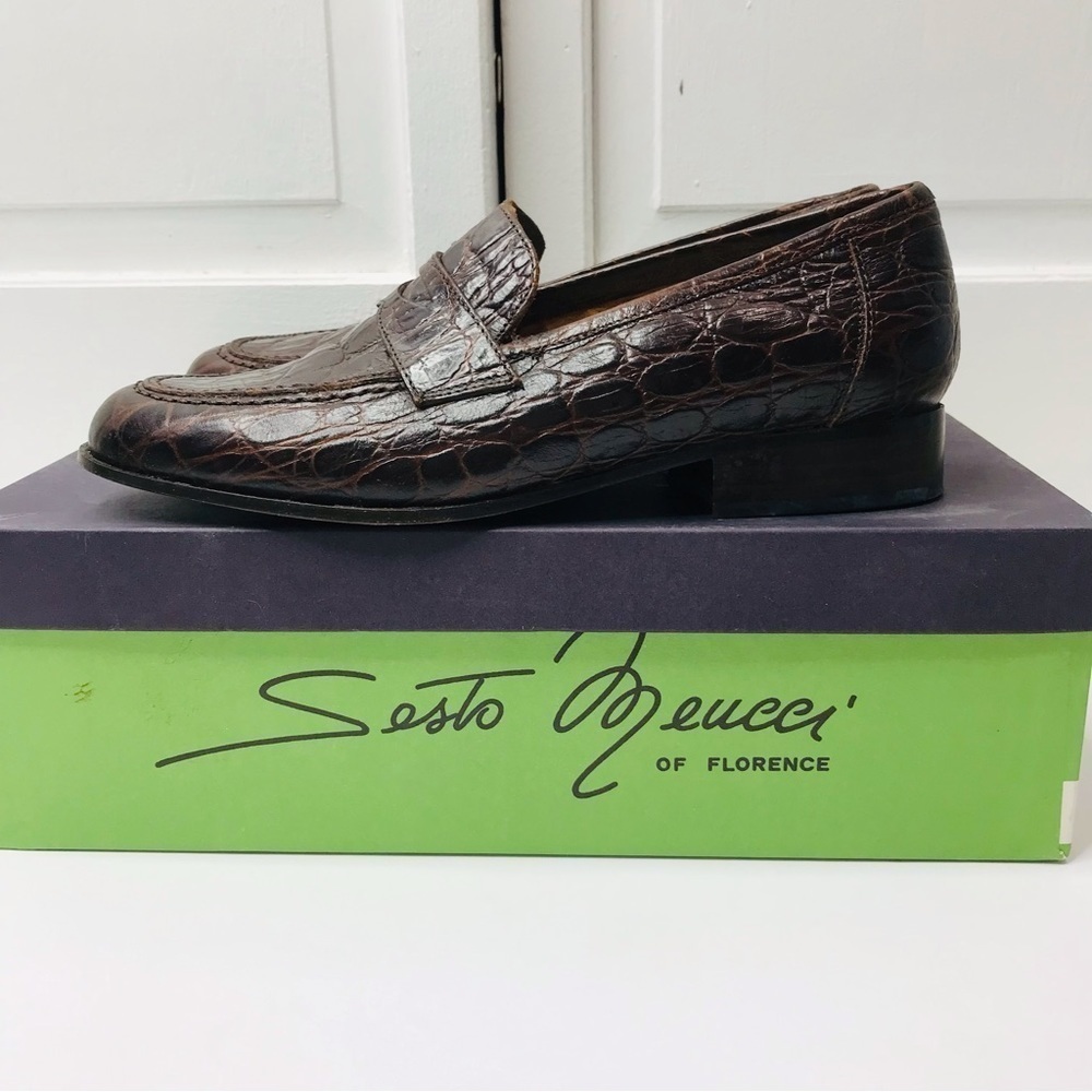 SESTO MEUCCI Renny Brown Crocodile Print Loafers Size 5.5M